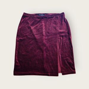 Vintage Y2k red paisley print elastic waist velour mini skirt with slit